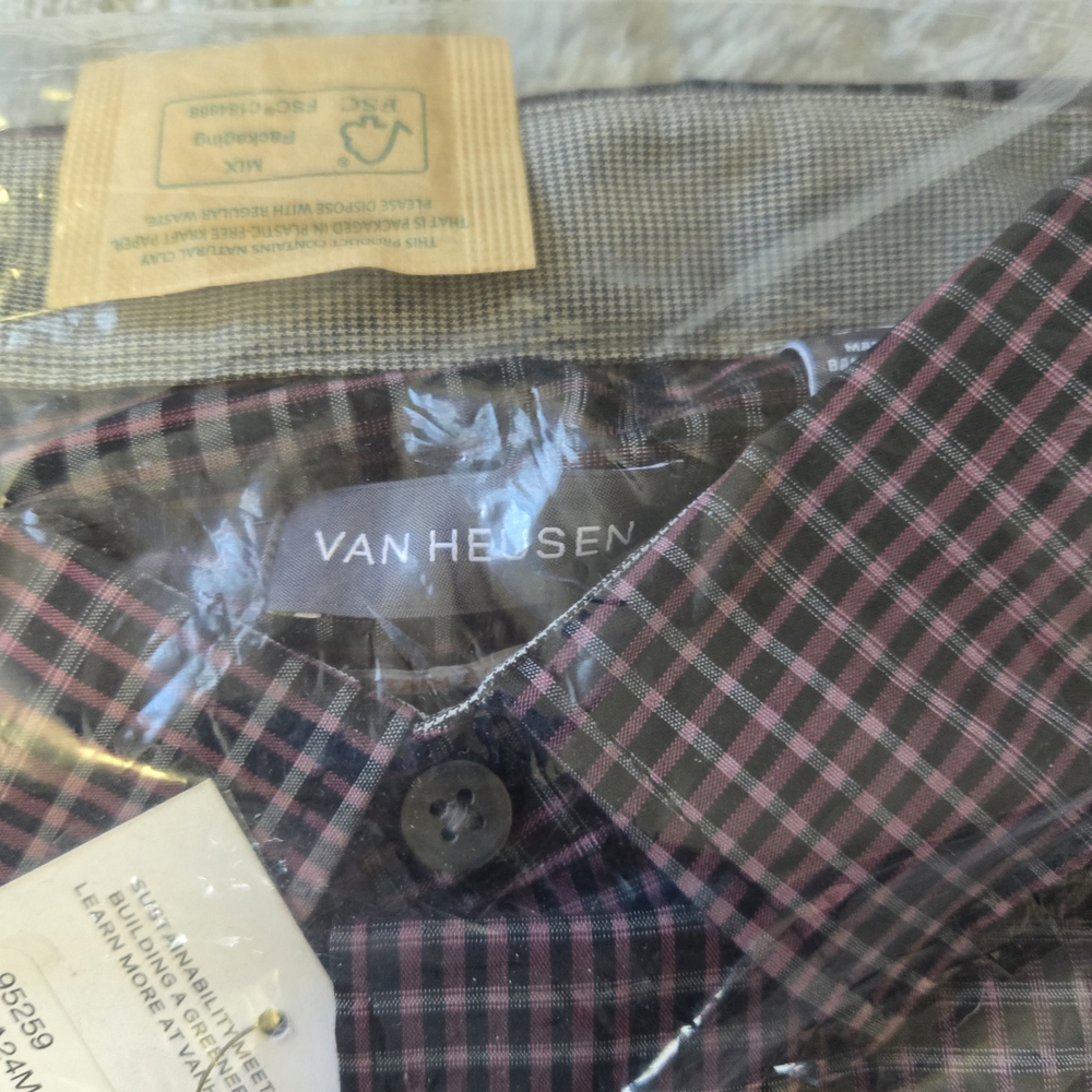Van Heusen Men's Purple and Black Plaid Button Up Shirt Size Large NWT - Picture 7 of 9
